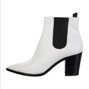 Gianvito Rossi White Western/ Chelsea boots